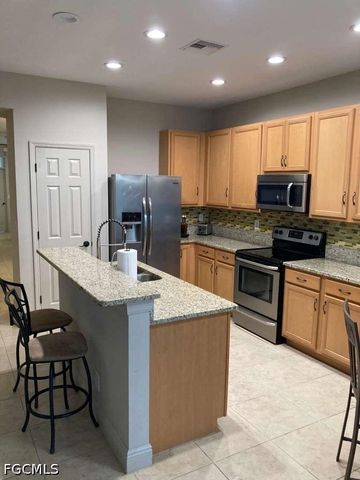 2637 NW 1st ST, Cape Coral, FL 33993