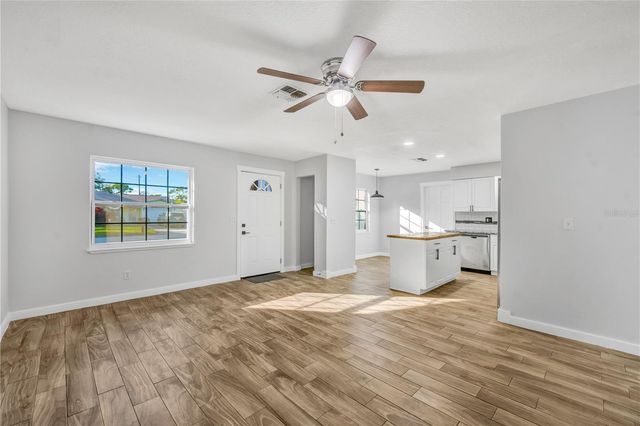 8381 43RD WAY N, Pinellas Park, FL 33781