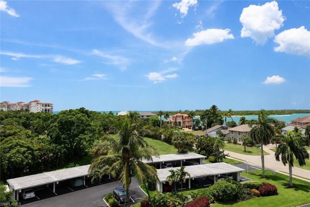 60 Pelican ST W 602, NAPLES, FL 34113 — exterior