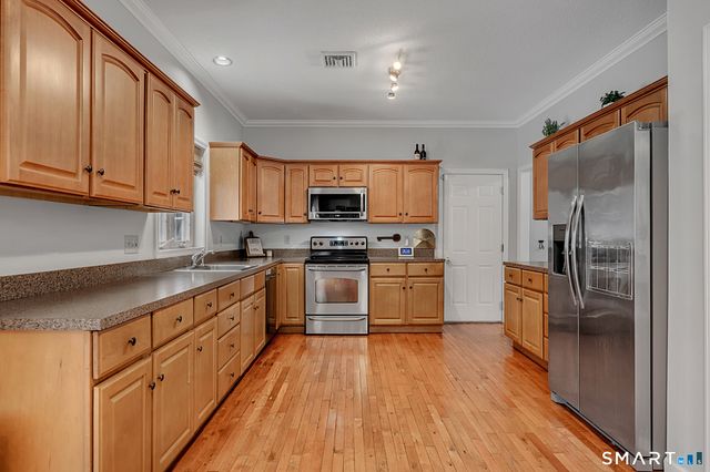 485 River Street, Windsor, CT 06095