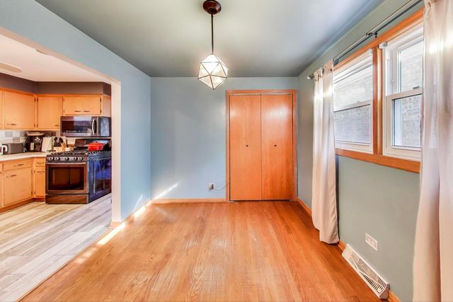 6359 W 63rd Place, Chicago, IL 60638