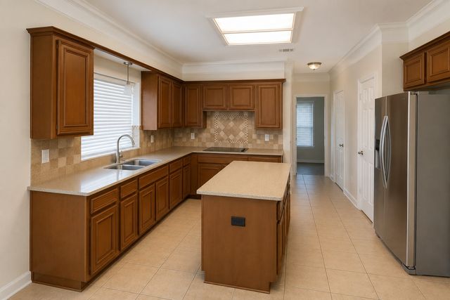 8533 Castle Creek Road, North Richland Hills, TX 76182