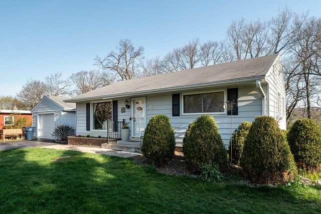 S14W22426 National AVENUE, Waukesha, WI 53186