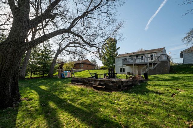 S14W22426 National AVENUE, Waukesha, WI 53186
