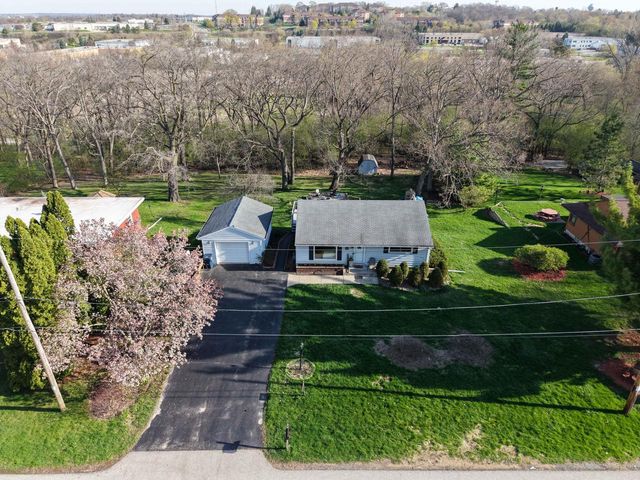 S14W22426 National AVENUE, Waukesha, WI 53186