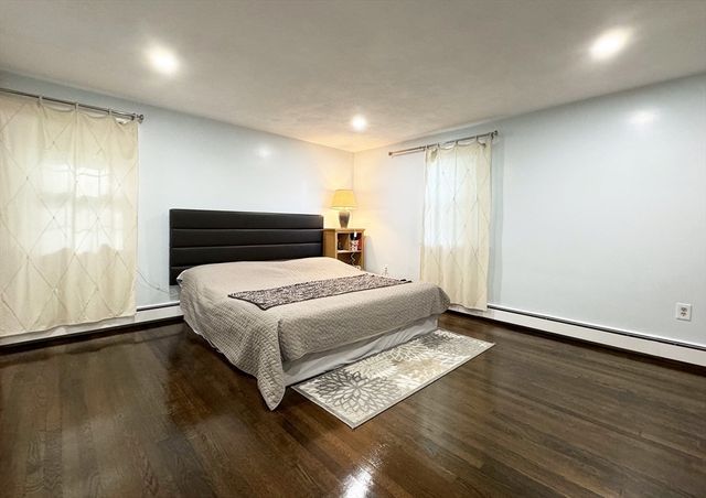 10 Meadowview Rd, Wayland, MA 01778
