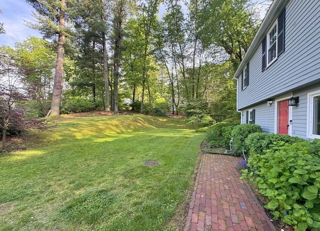 10 Meadowview Rd, Wayland, MA 01778