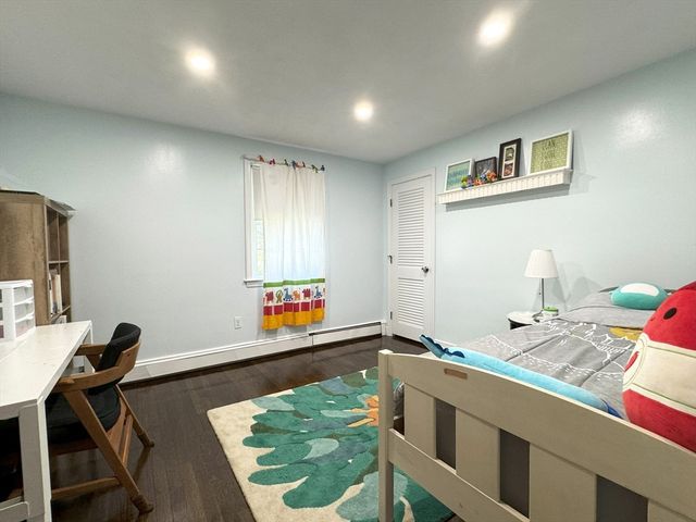 10 Meadowview Rd, Wayland, MA 01778
