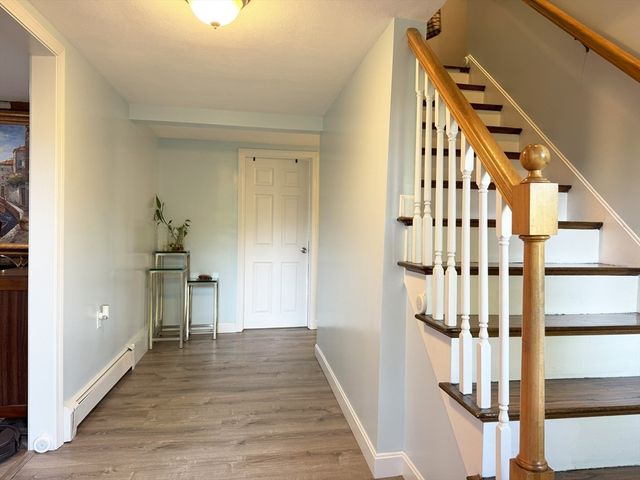 10 Meadowview Rd, Wayland, MA 01778