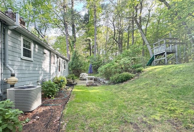 10 Meadowview Rd, Wayland, MA 01778