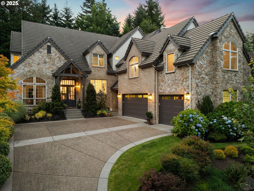 3871 SOUTHHAMPTON Ct, West Linn, OR 97068