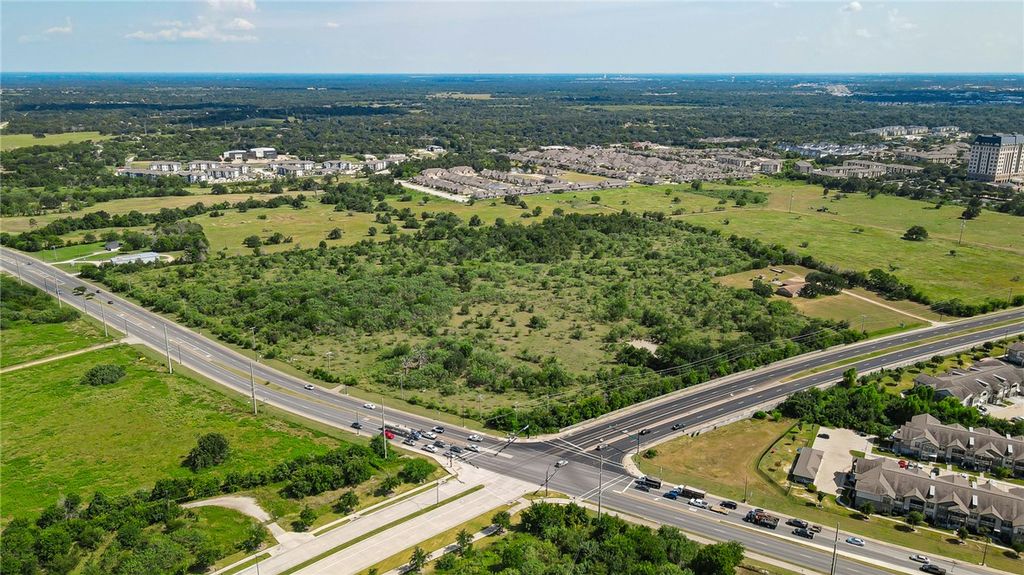 4002 University Drive E, College Station, TX 77845 — photo 5