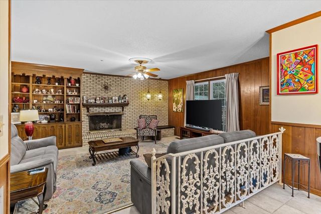 2118 Stonebridge Road, Dothan, AL 36301
