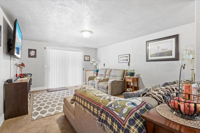 1324 Benjamin Court, Central Point, OR 97502