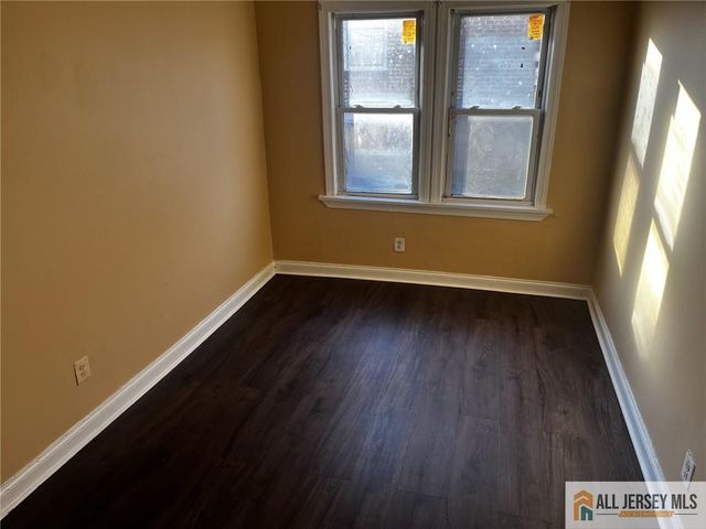 186 Comstock Street, New Brunswick, NJ 08901