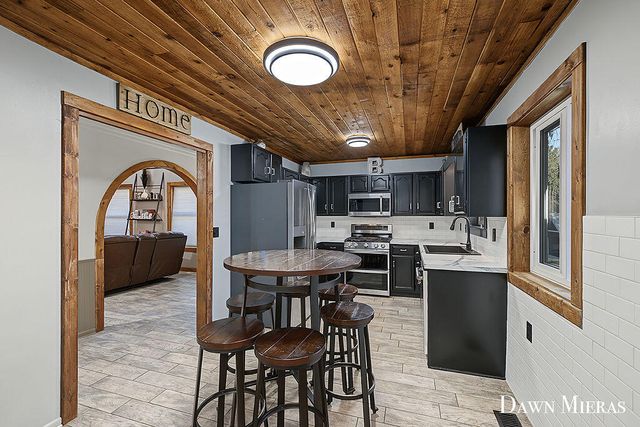 8384 Baldwin Street, Zeeland, MI 49464