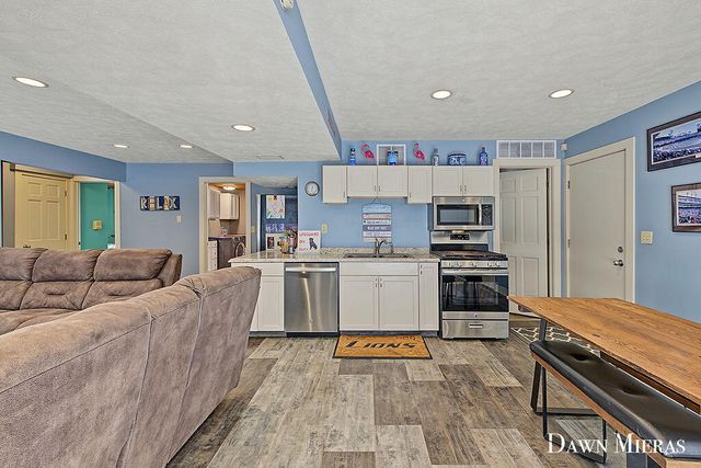 8384 Baldwin Street, Zeeland, MI 49464