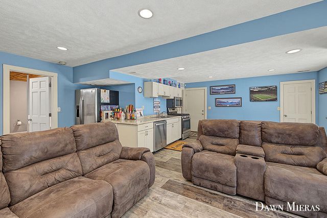 8384 Baldwin Street, Zeeland, MI 49464