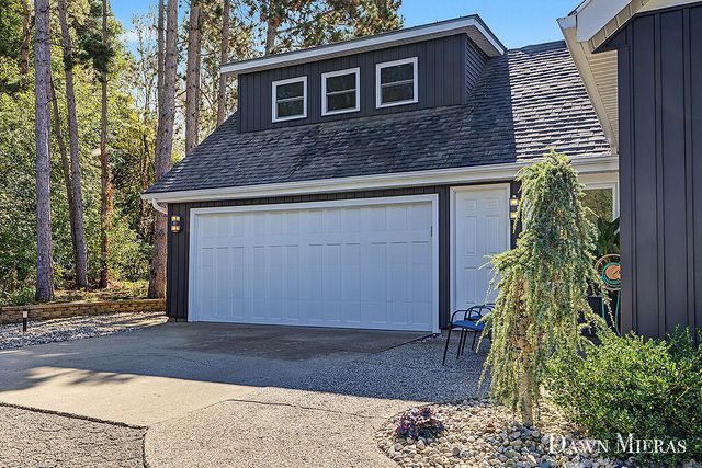 8384 Baldwin Street, Zeeland, MI 49464