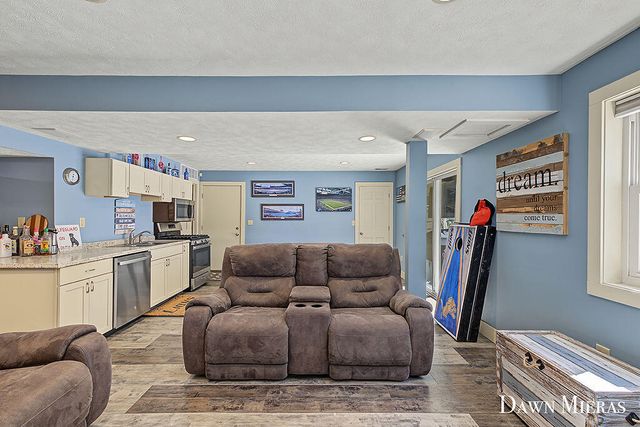 8384 Baldwin Street, Zeeland, MI 49464
