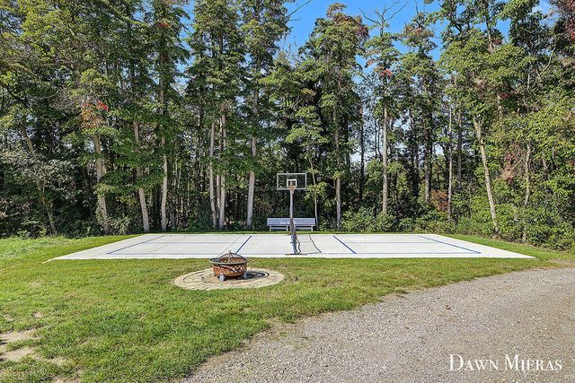 8384 Baldwin Street, Zeeland, MI 49464