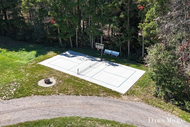 8384 Baldwin Street, Zeeland, MI 49464