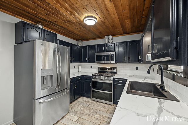 8384 Baldwin Street, Zeeland, MI 49464