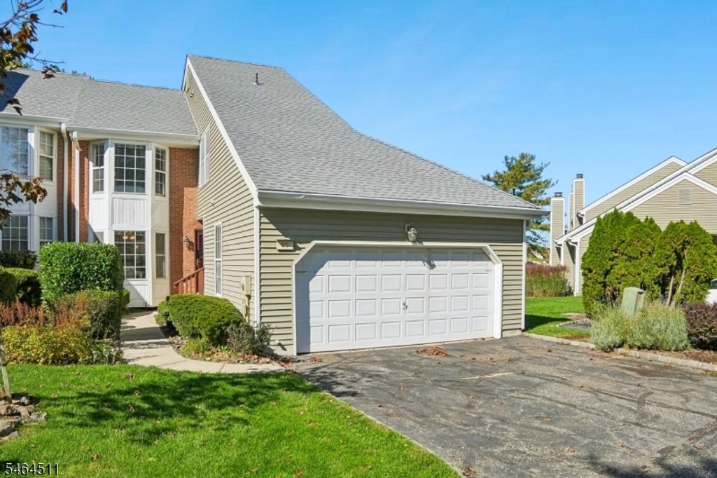 95 Giordano Dr, West Orange Twp., NJ 07052 — exterior