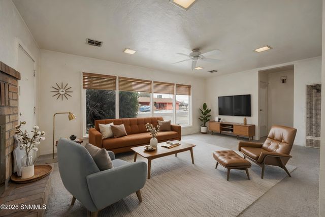 1065 Circle Drive, Las Cruces, NM 88005