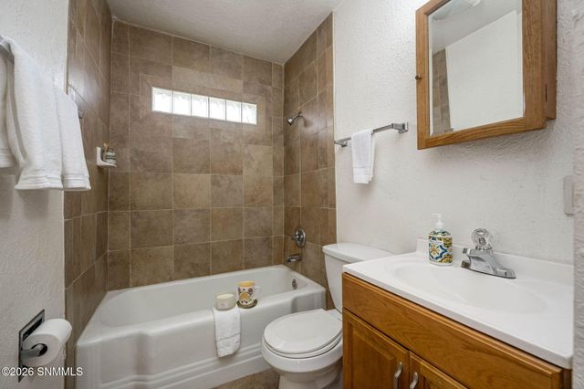 1065 Circle Drive, Las Cruces, NM 88005