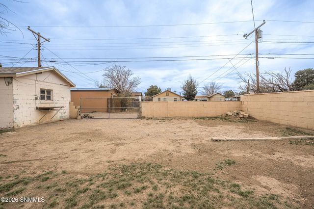 1065 Circle Drive, Las Cruces, NM 88005