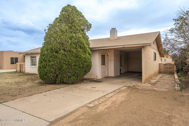 1065 Circle Drive, Las Cruces, NM 88005