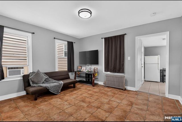 25 Hopper Street, Prospect Park, NJ 07508