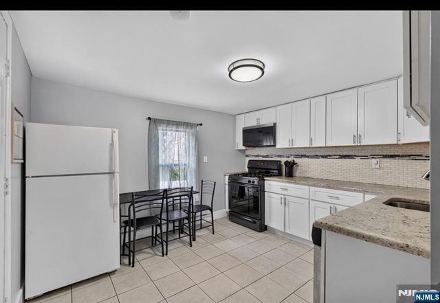 25 Hopper Street, Prospect Park, NJ 07508