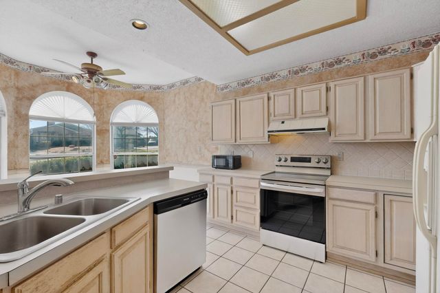 4549 Greene Avenue NW, Albuquerque, NM 87114