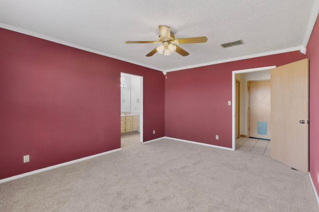 4549 Greene Avenue NW, Albuquerque, NM 87114