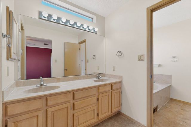 4549 Greene Avenue NW, Albuquerque, NM 87114