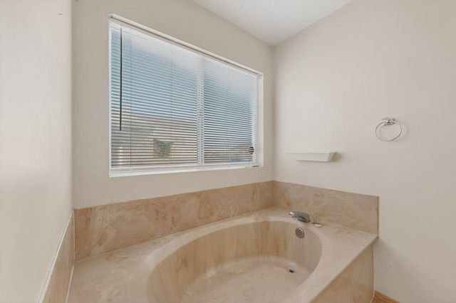 4549 Greene Avenue NW, Albuquerque, NM 87114