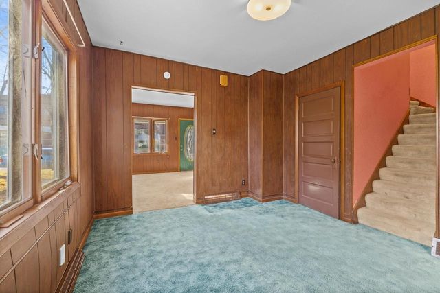 909 ILLINOIS AVENUE, Stevens Point, WI 54481