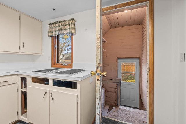 909 ILLINOIS AVENUE, Stevens Point, WI 54481