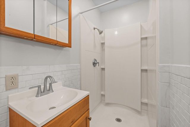 909 ILLINOIS AVENUE, Stevens Point, WI 54481