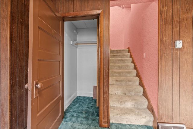 909 ILLINOIS AVENUE, Stevens Point, WI 54481