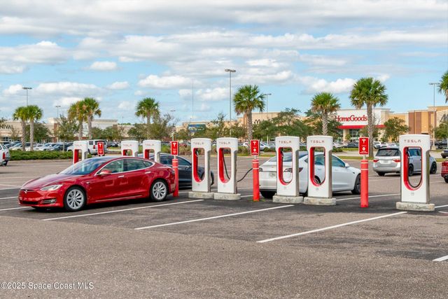 4351 Silver Lake Drive, Melbourne, FL 32901