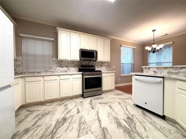 9514 Leaning Tree Lane, Houston, TX 77064