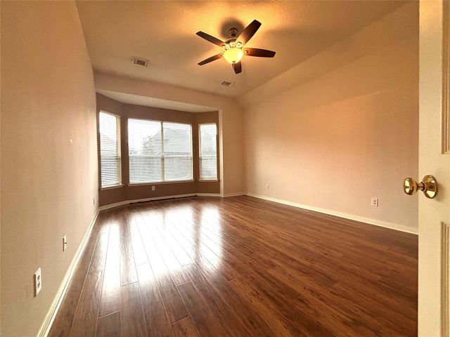 9514 Leaning Tree Lane, Houston, TX 77064