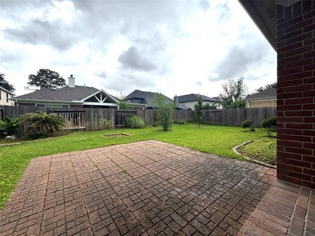 9514 Leaning Tree Lane, Houston, TX 77064