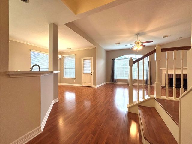 9514 Leaning Tree Lane, Houston, TX 77064