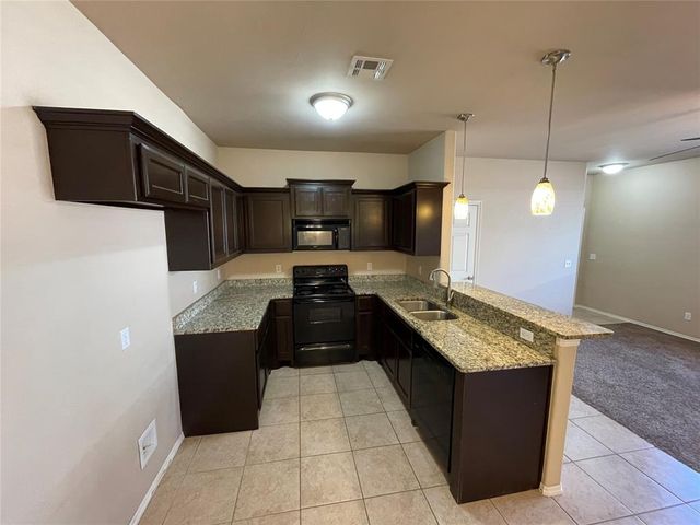 700 NE 20th Terrace, Newcastle, OK 73065