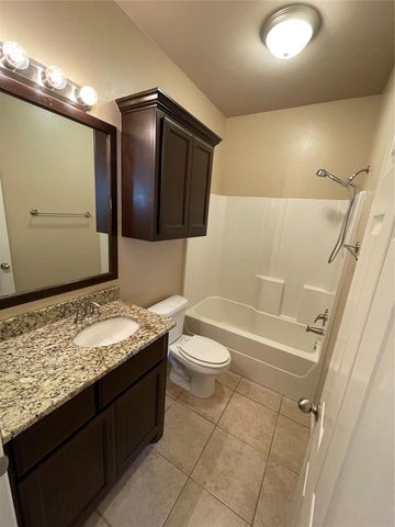 700 NE 20th Terrace, Newcastle, OK 73065