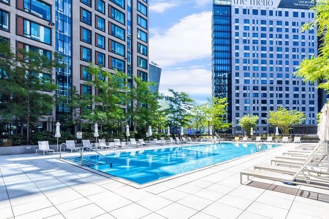 133 Seaport Blvd 1912, Boston, MA 02210
